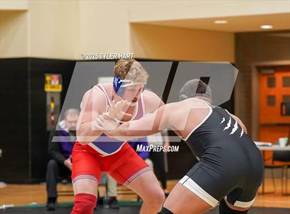 Thumbnail 1 in IHSAA Sectional 25. Avon (Afternoon Matches) photogallery.