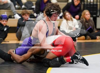 Thumbnail 1 in IHSAA Sectional 25. Avon (Afternoon Matches) photogallery.