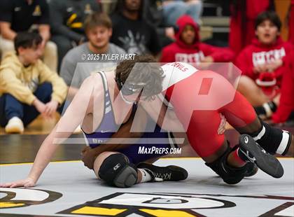 Thumbnail 1 in IHSAA Sectional 25. Avon (Afternoon Matches) photogallery.