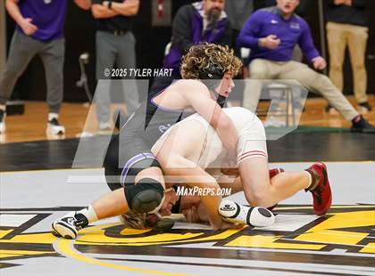 Thumbnail 2 in IHSAA Sectional 25. Avon (Afternoon Matches) photogallery.