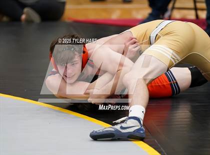 Thumbnail 3 in IHSAA Sectional 25. Avon (Afternoon Matches) photogallery.