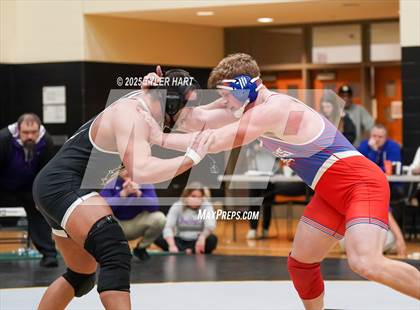 Thumbnail 2 in IHSAA Sectional 25. Avon (Afternoon Matches) photogallery.