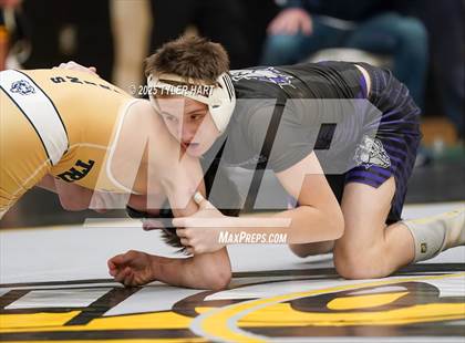 Thumbnail 2 in IHSAA Sectional 25. Avon (Afternoon Matches) photogallery.