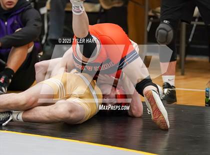 Thumbnail 2 in IHSAA Sectional 25. Avon (Afternoon Matches) photogallery.
