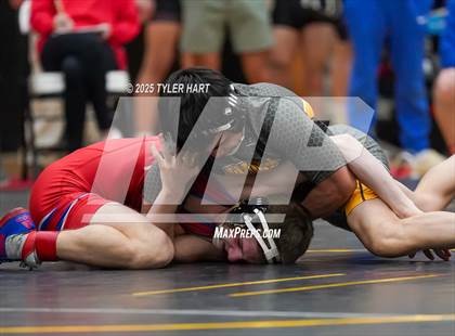 Thumbnail 3 in IHSAA Sectional 25. Avon (Afternoon Matches) photogallery.