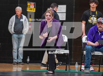 Thumbnail 1 in IHSAA Sectional 25. Avon (Afternoon Matches) photogallery.