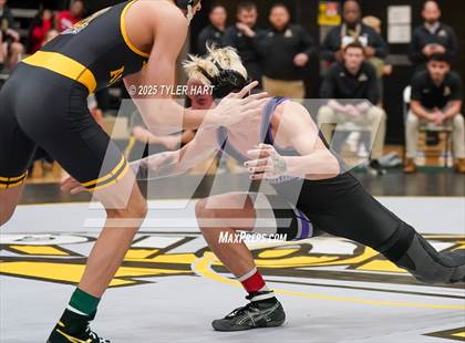 Thumbnail 2 in IHSAA Sectional 25. Avon (Afternoon Matches) photogallery.