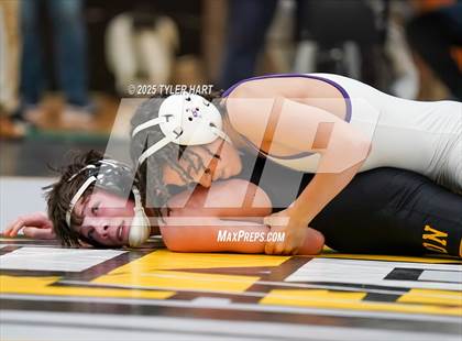 Thumbnail 3 in IHSAA Sectional 25. Avon (Afternoon Matches) photogallery.
