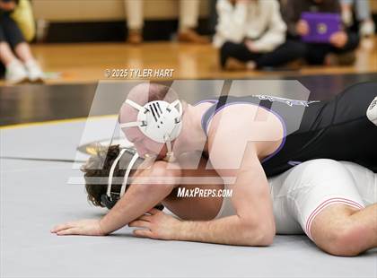 Thumbnail 2 in IHSAA Sectional 25. Avon (Afternoon Matches) photogallery.