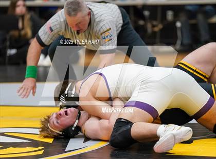 Thumbnail 1 in IHSAA Sectional 25. Avon (Afternoon Matches) photogallery.