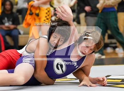 Thumbnail 1 in IHSAA Sectional 25. Avon (Afternoon Matches) photogallery.