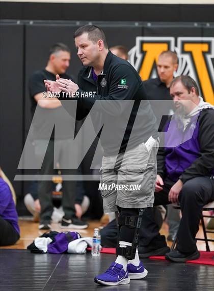Thumbnail 2 in IHSAA Sectional 25. Avon (Afternoon Matches) photogallery.