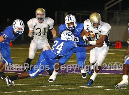 Thumbnail 2 in New Diana vs. Daingerfield (Texas Bi-District Playoffs) photogallery.