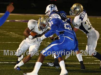 Thumbnail 2 in New Diana vs. Daingerfield (Texas Bi-District Playoffs) photogallery.