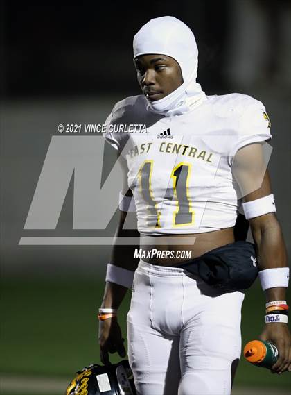 Thumbnail 3 in East Central vs. Lake Travis (UIL 6A Area Playoff) photogallery.