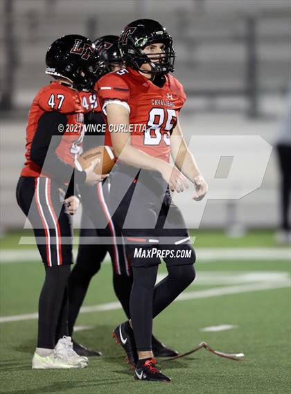 Thumbnail 1 in East Central vs. Lake Travis (UIL 6A Area Playoff) photogallery.