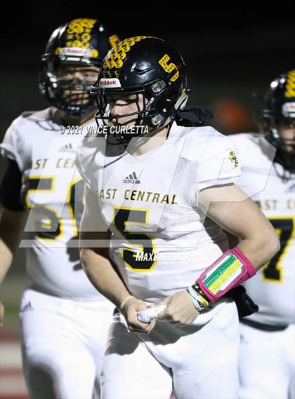 Thumbnail 1 in East Central vs. Lake Travis (UIL 6A Area Playoff) photogallery.