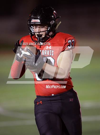 Thumbnail 3 in East Central vs. Lake Travis (UIL 6A Area Playoff) photogallery.