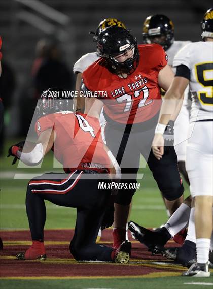 Thumbnail 3 in East Central vs. Lake Travis (UIL 6A Area Playoff) photogallery.