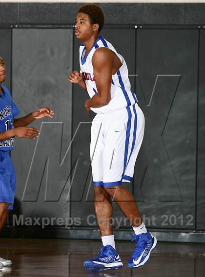 Thumbnail 2 in North Crowley vs. Duncanville (McDonald's Texas Invitational) photogallery.