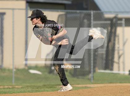 Thumbnail 1 in Quaker Valley @ Hopewell photogallery.