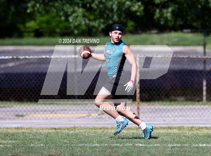 Thumbnail 2 in Huguenot v Hickory (Phillip Sims 7v7 Invitational) photogallery.