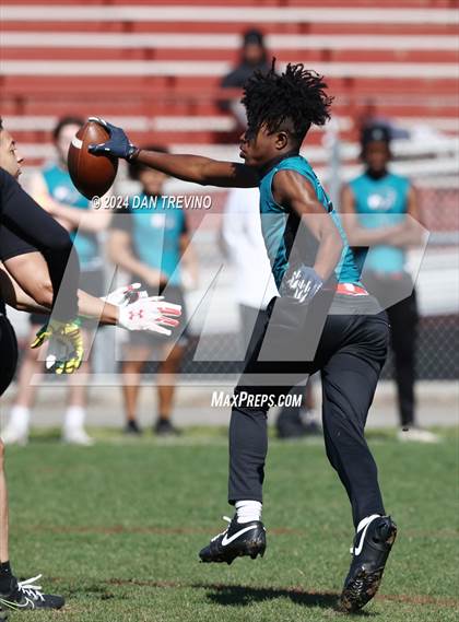 Thumbnail 1 in Huguenot v Hickory (Phillip Sims 7v7 Invitational) photogallery.