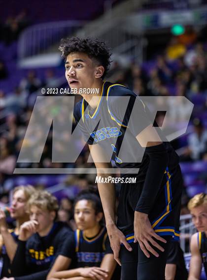 Thumbnail 3 in Timpview vs. Orem (UHSAA 5A Semifinal) photogallery.