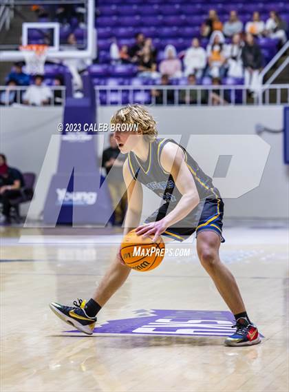 Thumbnail 3 in Timpview vs. Orem (UHSAA 5A Semifinal) photogallery.