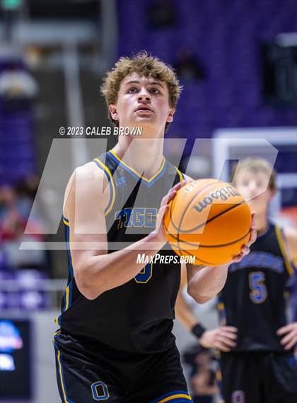 Thumbnail 1 in Timpview vs. Orem (UHSAA 5A Semifinal) photogallery.