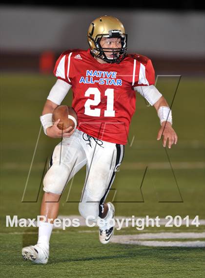 Thumbnail 3 in Native All-Star Football Classic (Red Hawks vs. Blue Eagles) photogallery.
