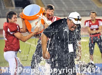 Thumbnail 3 in Native All-Star Football Classic (Red Hawks vs. Blue Eagles) photogallery.