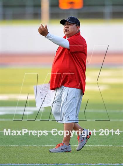 Thumbnail 3 in Native All-Star Football Classic (Red Hawks vs. Blue Eagles) photogallery.