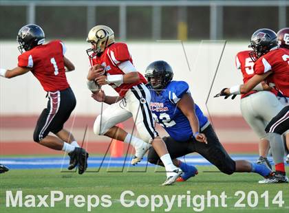 Thumbnail 2 in Native All-Star Football Classic (Red Hawks vs. Blue Eagles) photogallery.