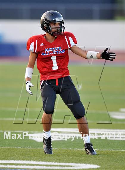 Thumbnail 3 in Native All-Star Football Classic (Red Hawks vs. Blue Eagles) photogallery.