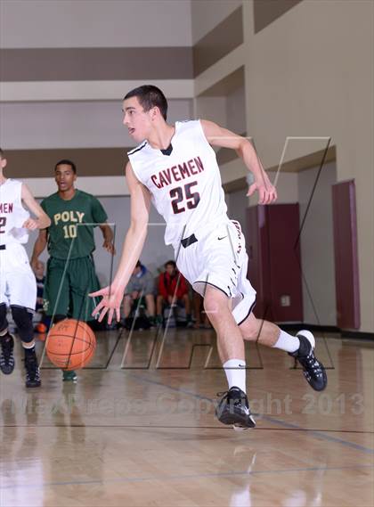 Thumbnail 2 in American Fork vs. Long Beach Poly (MaxPreps Holiday Classic) photogallery.