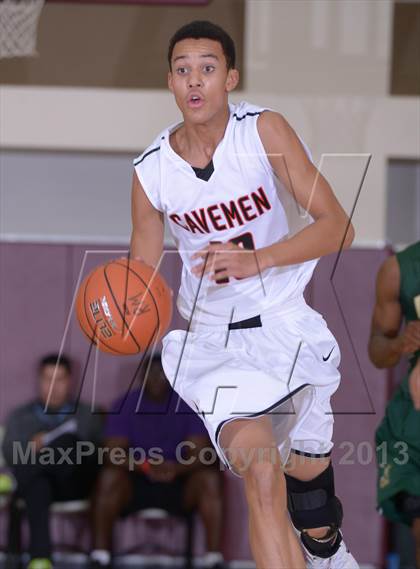 Thumbnail 1 in American Fork vs. Long Beach Poly (MaxPreps Holiday Classic) photogallery.
