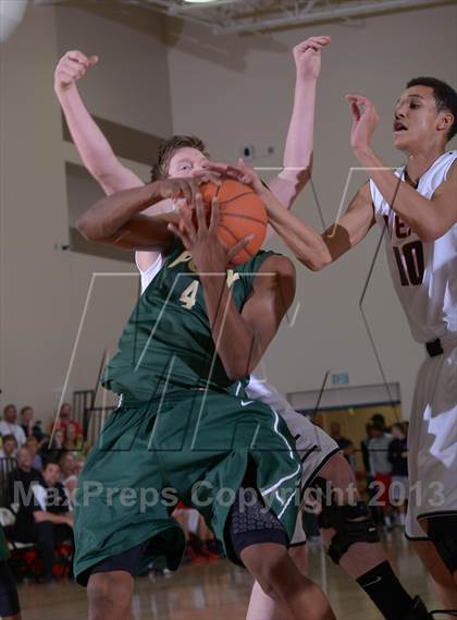 Thumbnail 3 in American Fork vs. Long Beach Poly (MaxPreps Holiday Classic) photogallery.