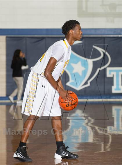 Thumbnail 1 in Fort Bend Marshall vs. Berkner (McDonald's Texas Invitational) photogallery.