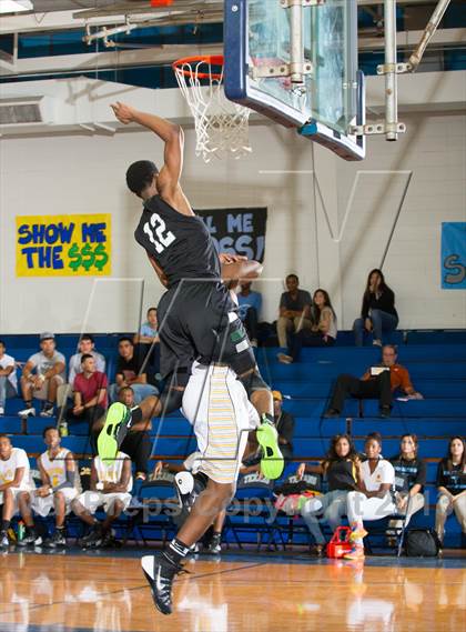 Thumbnail 2 in Fort Bend Marshall vs. Berkner (McDonald's Texas Invitational) photogallery.