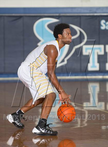 Thumbnail 3 in Fort Bend Marshall vs. Berkner (McDonald's Texas Invitational) photogallery.