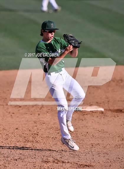 Thumbnail 2 in Reagan [Ronald] vs MacArthur [Douglas] photogallery.