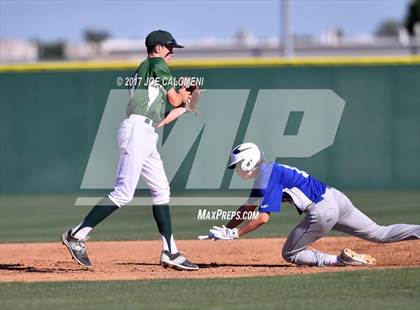 Thumbnail 2 in JV: Reagan [Ronald] vs MacArthur [Douglas] photogallery.