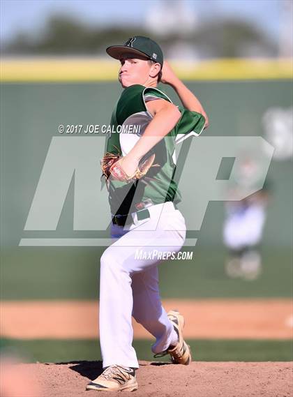 Thumbnail 3 in Reagan [Ronald] vs MacArthur [Douglas] photogallery.