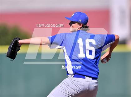 Thumbnail 3 in Reagan [Ronald] vs MacArthur [Douglas] photogallery.