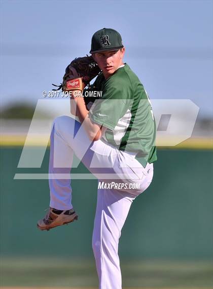 Thumbnail 1 in Reagan [Ronald] vs MacArthur [Douglas] photogallery.