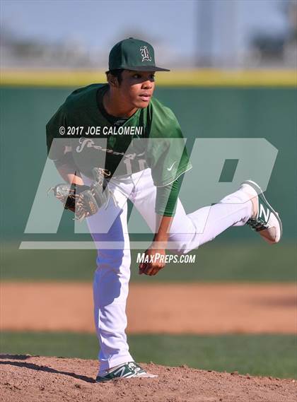 Thumbnail 3 in Reagan [Ronald] vs MacArthur [Douglas] photogallery.