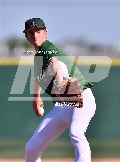 Thumbnail 2 in Reagan [Ronald] vs MacArthur [Douglas] photogallery.