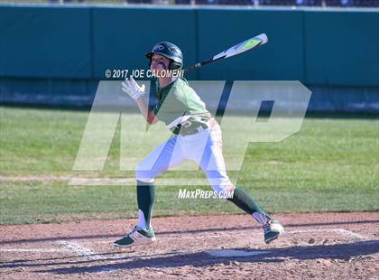 Thumbnail 2 in Reagan [Ronald] vs MacArthur [Douglas] photogallery.