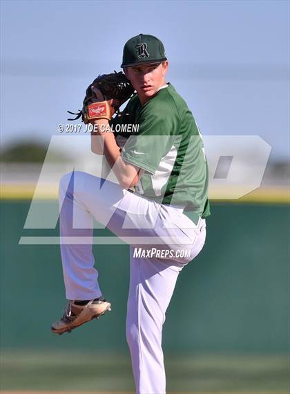 Thumbnail 3 in Reagan [Ronald] vs MacArthur [Douglas] photogallery.